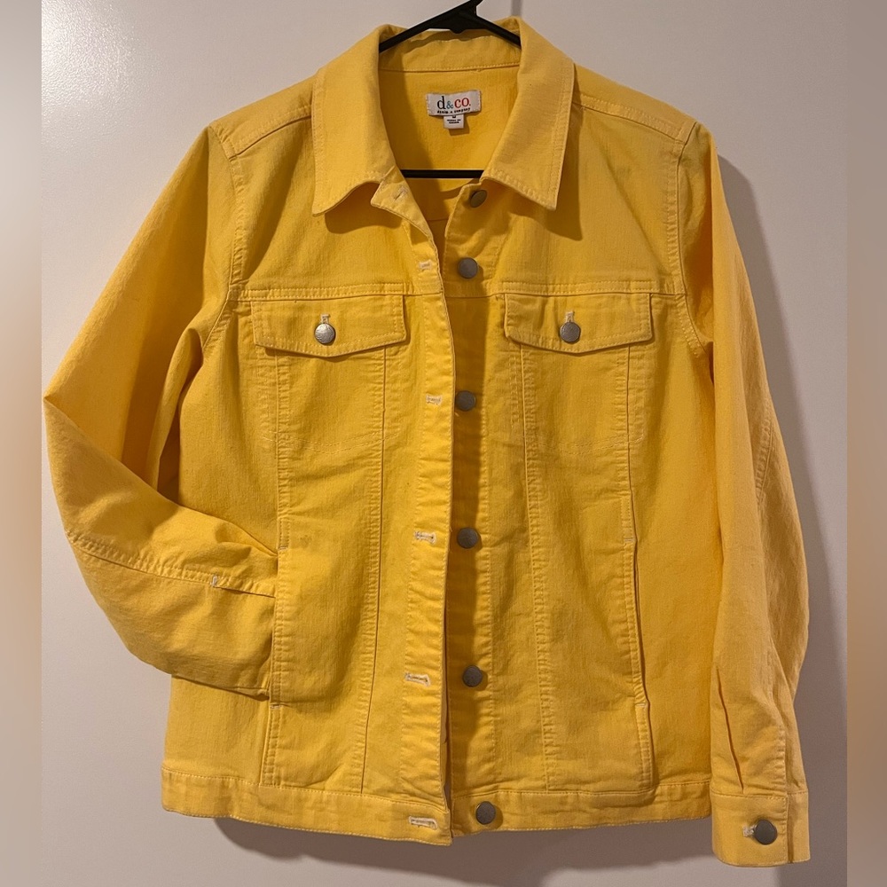 d&co Yellow mock-denim Jacket size M